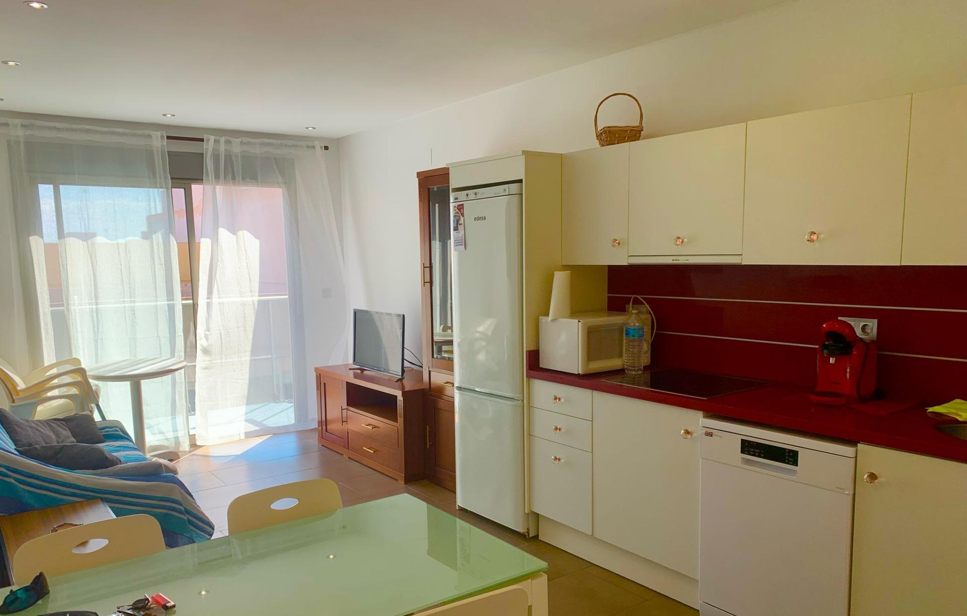 2-Bedroom Apartment in Guardamar del Segura - Image 8