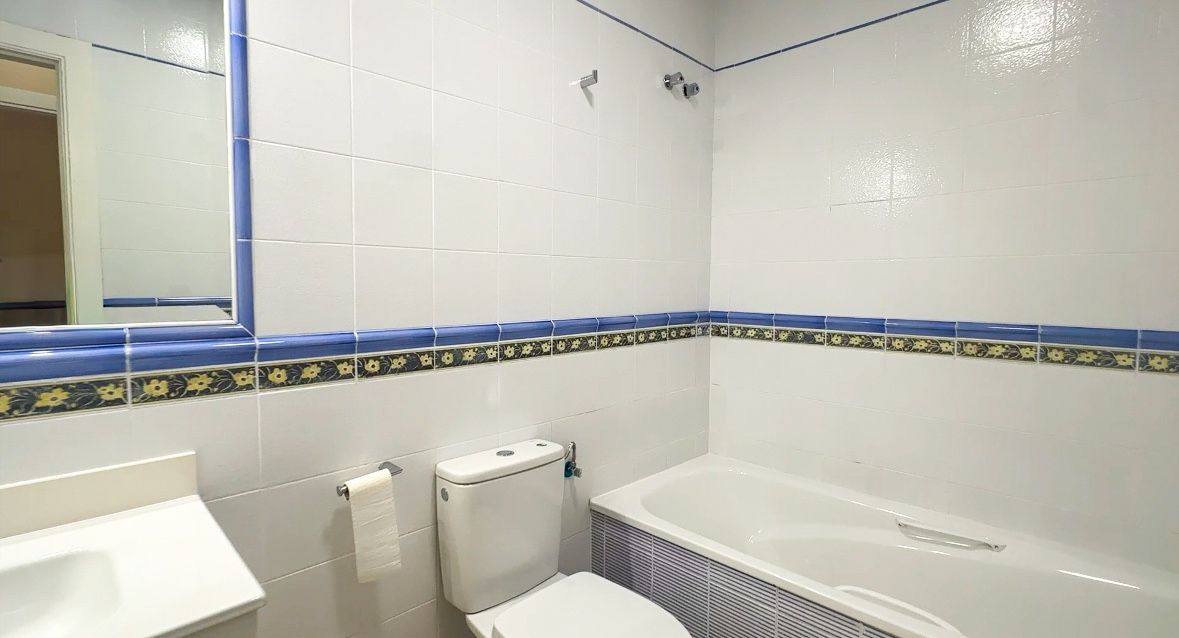 2-Bedroom House in Villamartín-las Filipinas, Orihuela Costa - Image 23