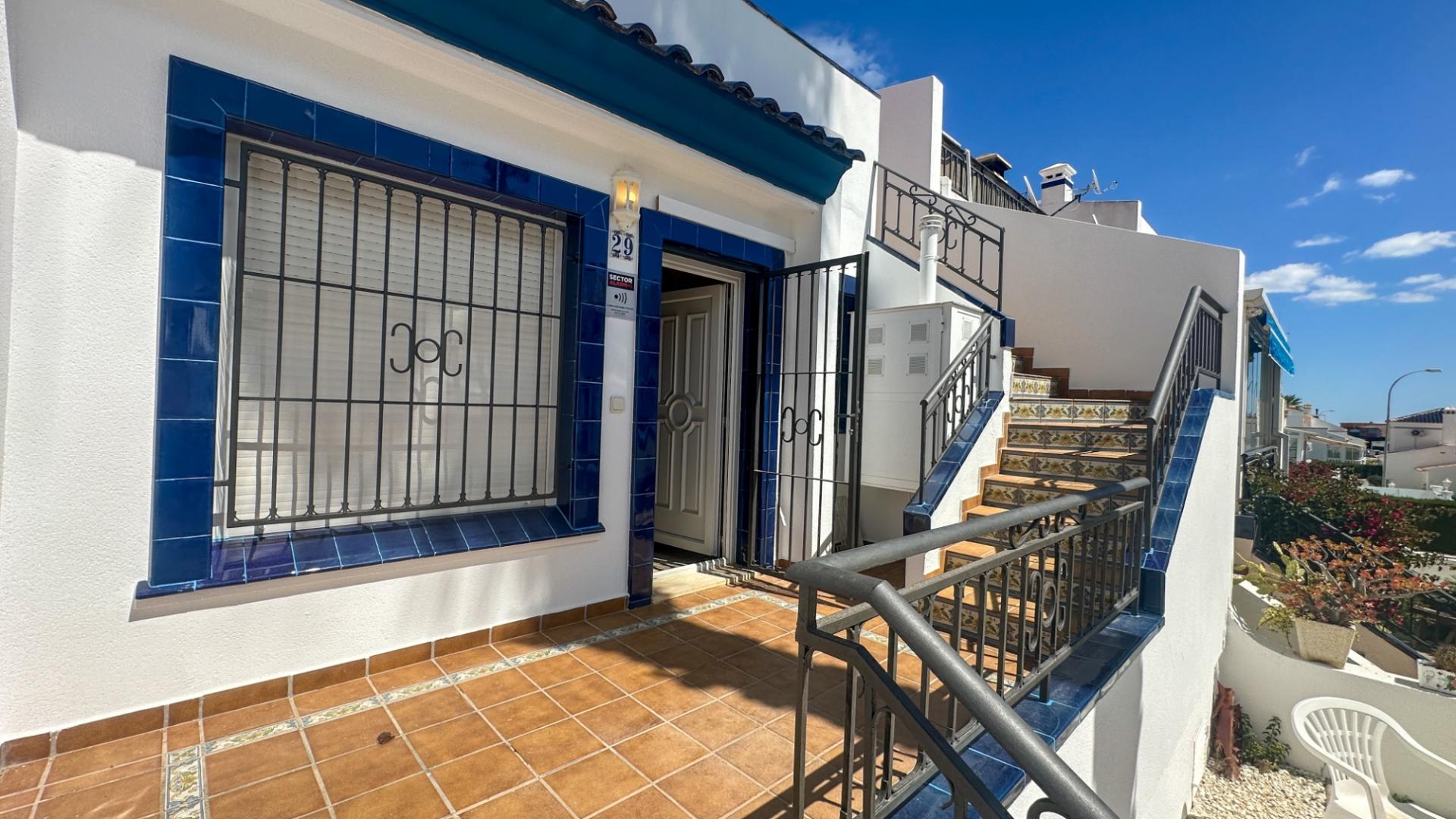 2-Bedroom House in Villamartín-las Filipinas, Orihuela Costa - Image 36