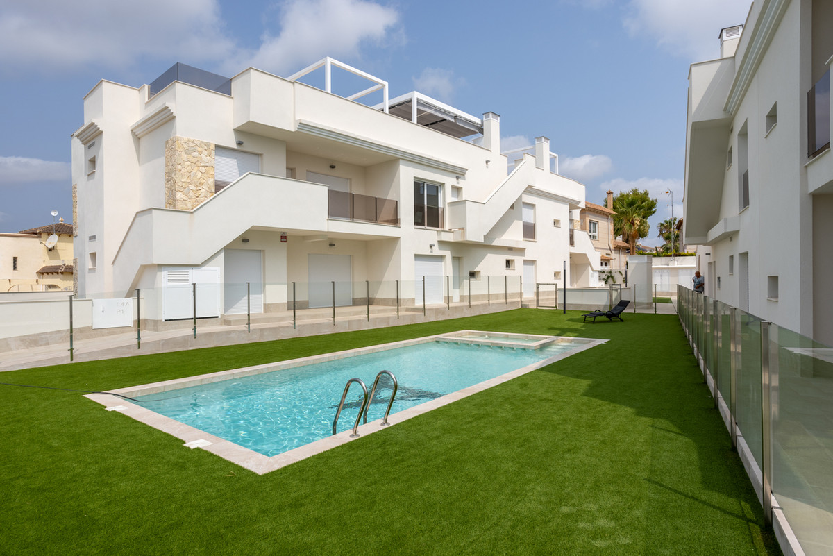 Benedenwoning met 2 Slaapkamers in Villamartin, Orihuela ... - Image 1