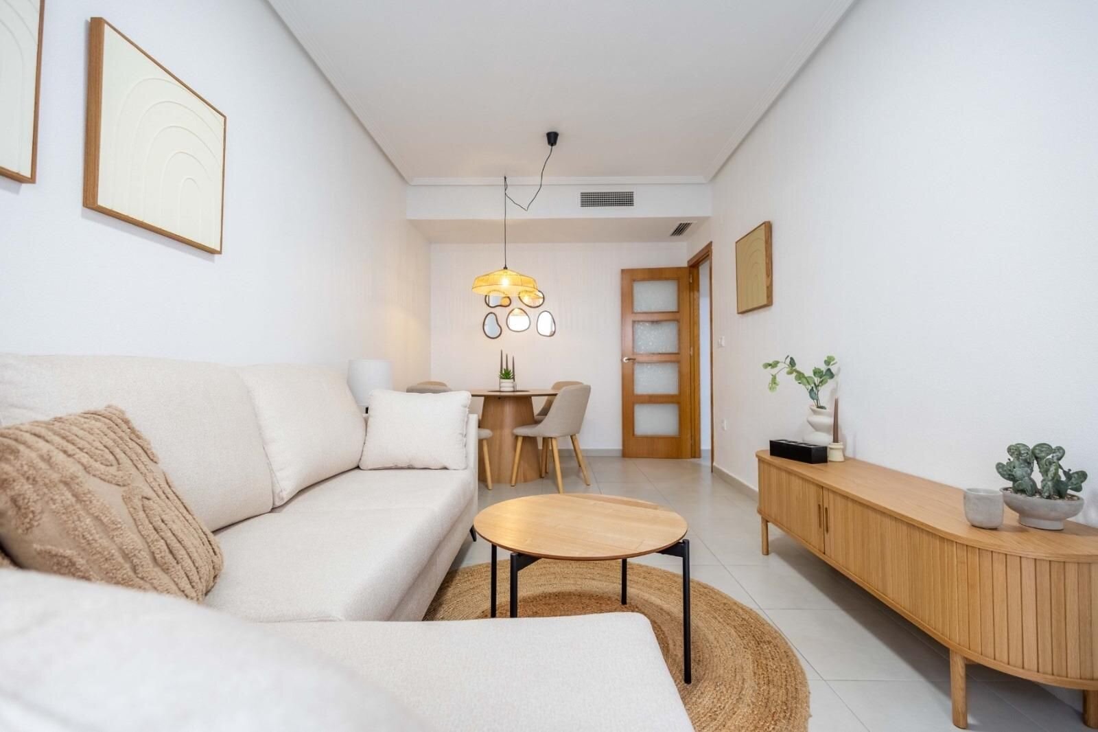 Appartement met 3 Slaapkamers in Estacion de Autobuses, Torrevieja - Image 2