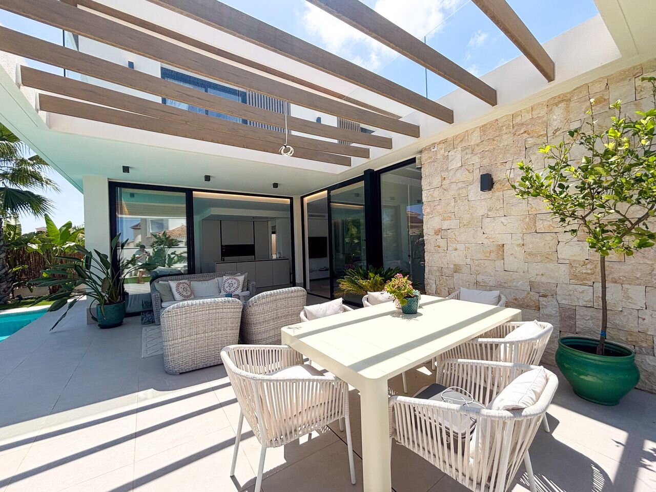3-Bedroom Villa in Lomas de Cabo Roig, Orihuela Costa - Image 10