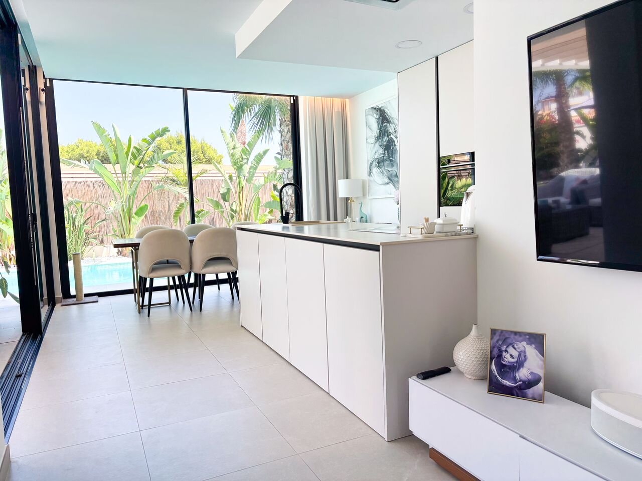 3-Bedroom Villa in Lomas de Cabo Roig, Orihuela Costa - Image 12