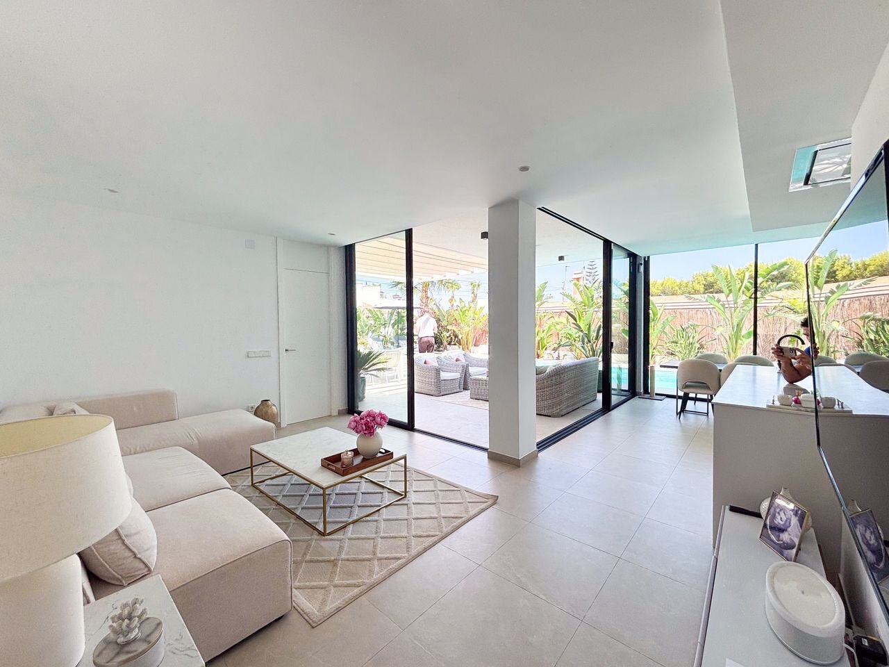 3-Bedroom Villa in Lomas de Cabo Roig, Orihuela Costa - Image 15