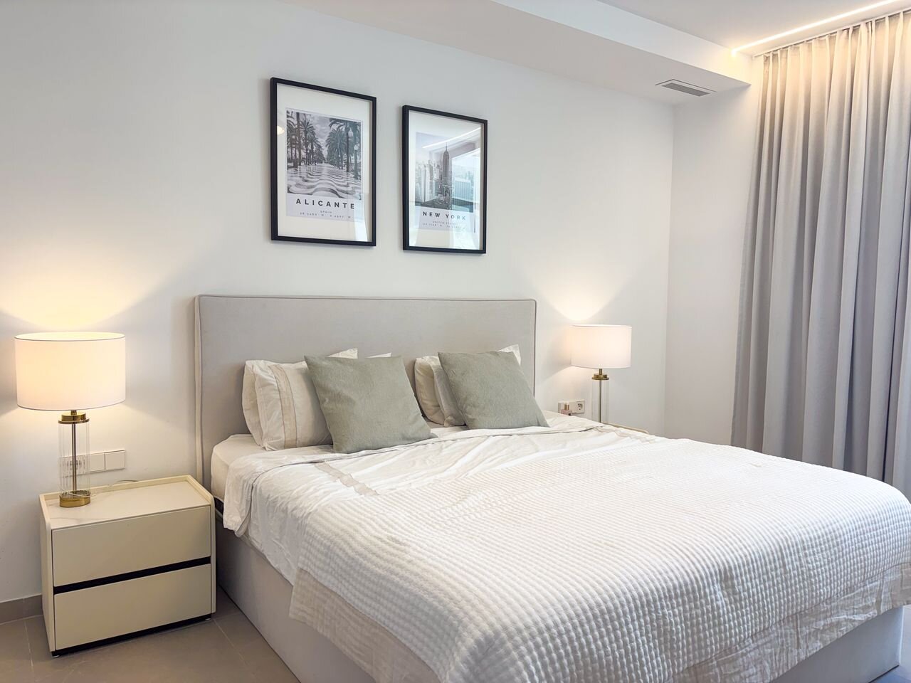 3-Bedroom Villa in Lomas de Cabo Roig, Orihuela Costa - Image 19