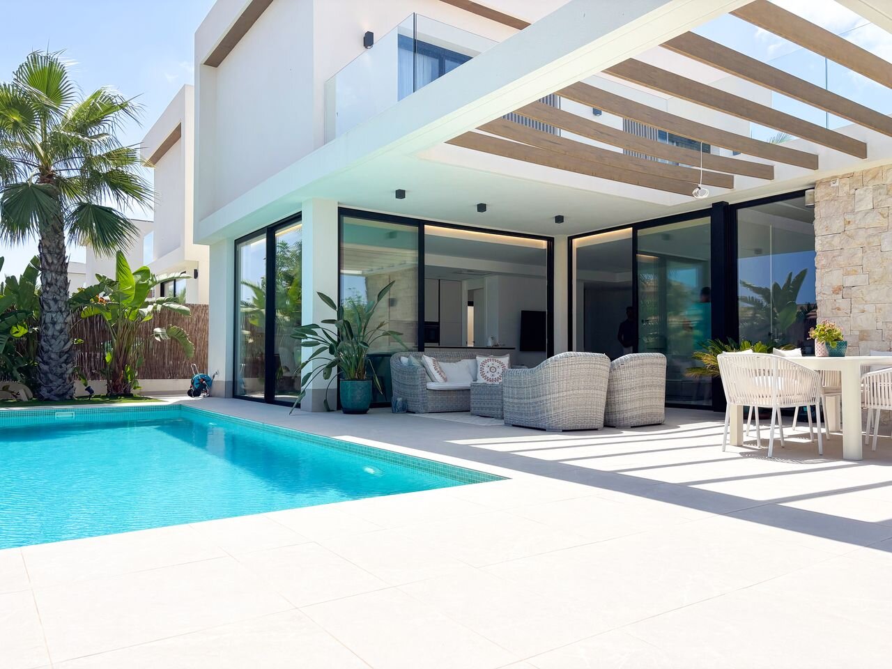 3-Bedroom Villa in Lomas de Cabo Roig, Orihuela Costa - Image 4