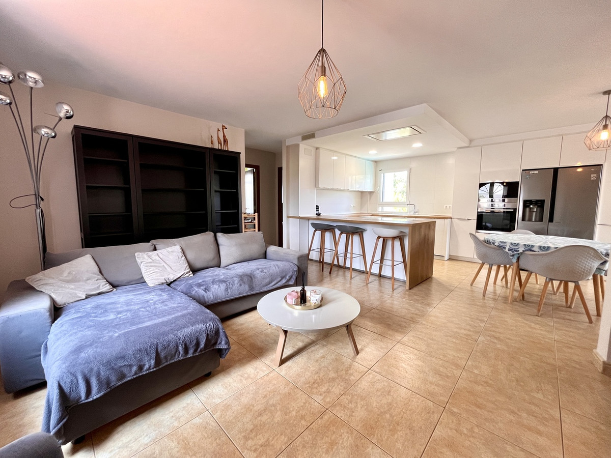 5-Bedroom Detached House in La Zenia, Orihuela Costa | Su... - Image 13