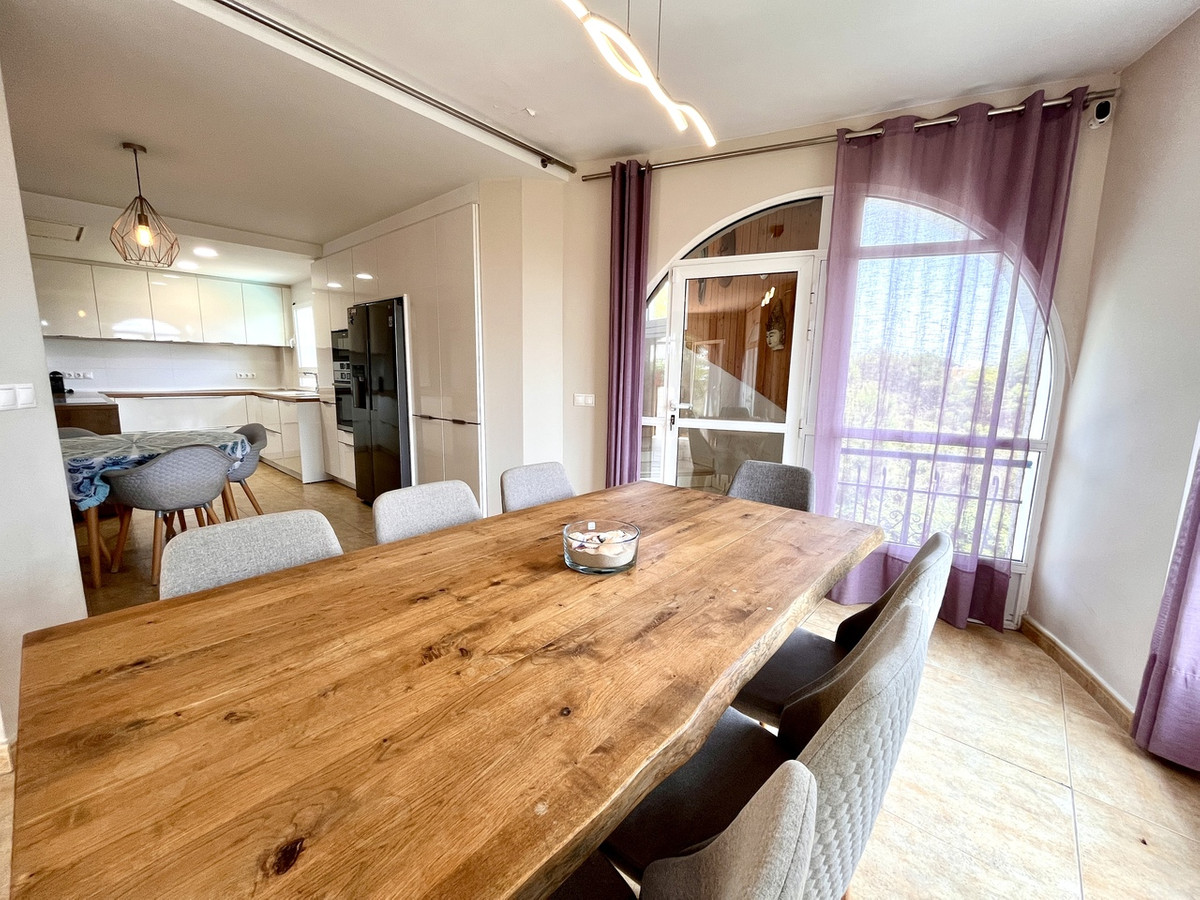 5-Bedroom Detached House in La Zenia, Orihuela Costa | Su... - Image 14