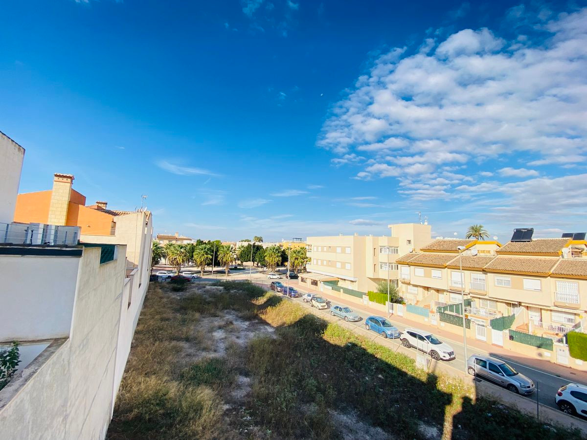 3-Bedroom Townhouse in Rojales | Sunny Casas - Costa Bla... - Image 19