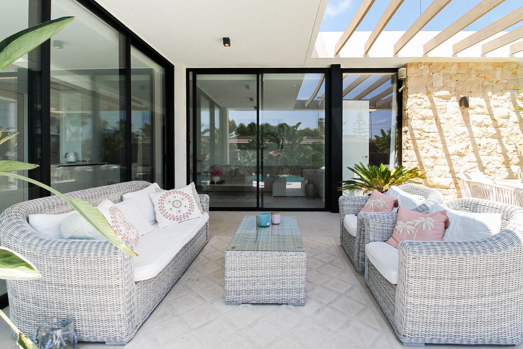 3-Bedroom Villa in Lomas de Cabo Roig, Orihuela Costa - Image 11