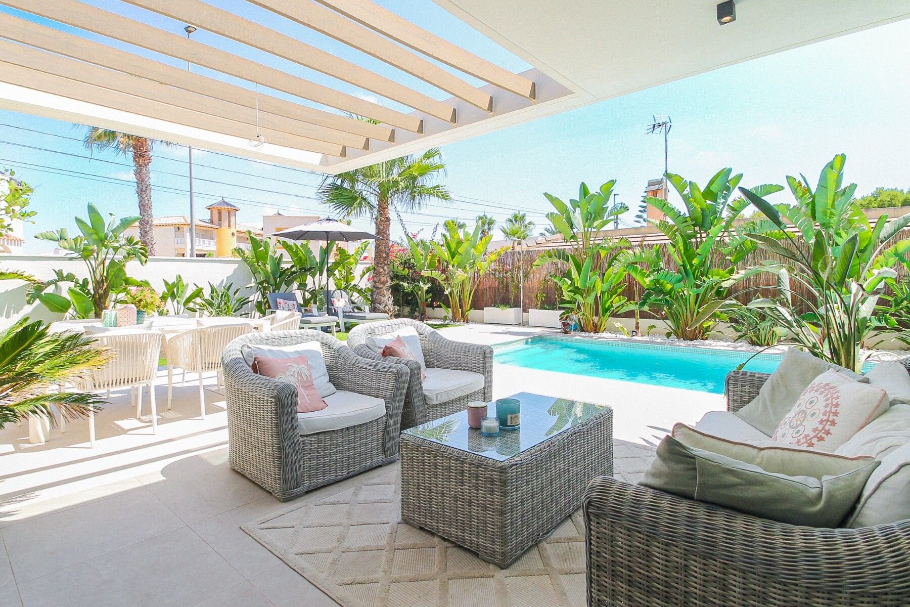 3-Bedroom Villa in Lomas de Cabo Roig, Orihuela Costa - Image 16