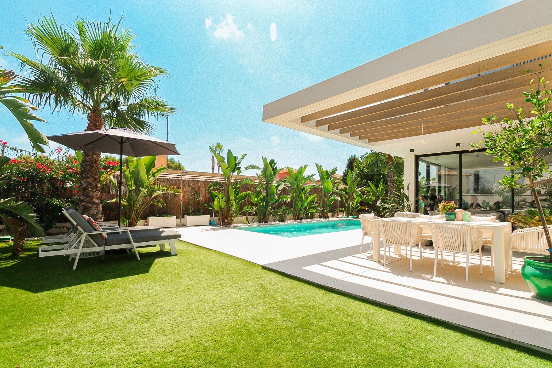 3-Bedroom Villa in Lomas de Cabo Roig, Orihuela Costa - Image 19