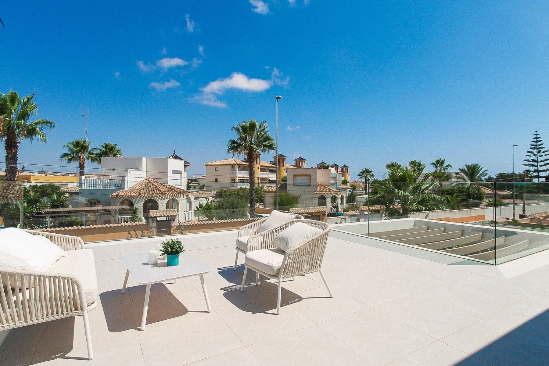 3-Bedroom Villa in Lomas de Cabo Roig, Orihuela Costa - Image 31