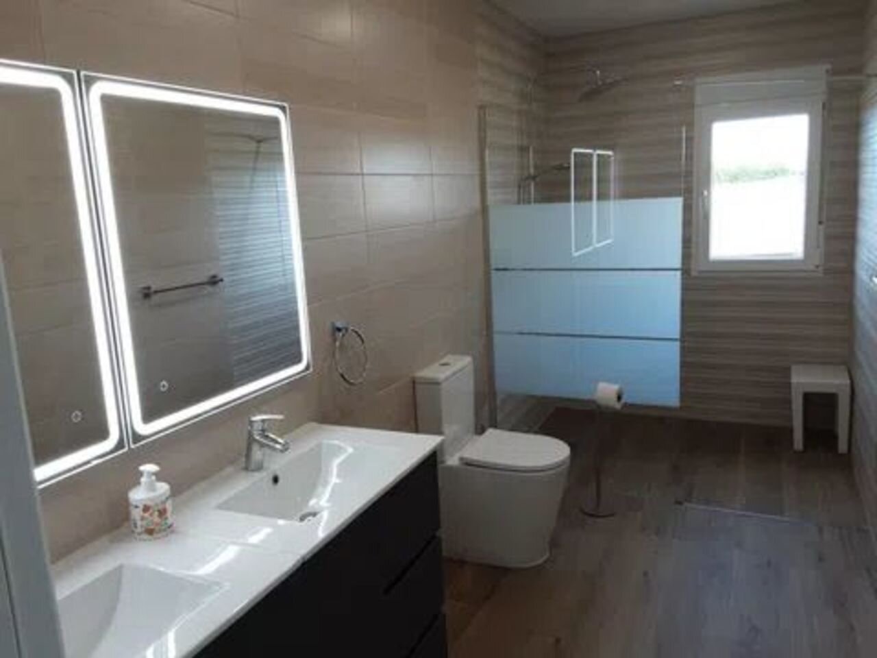 6-Bedroom Villa in Centro, San Miguel de Salinas - Image 31