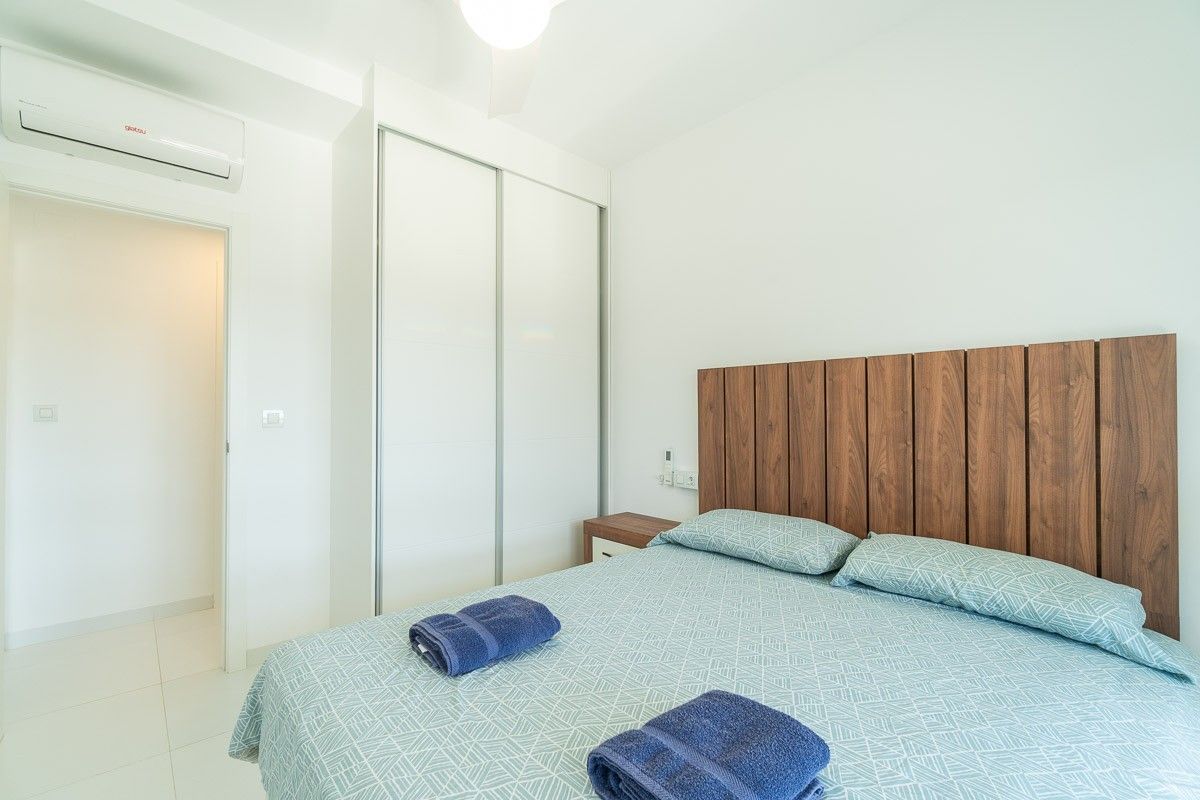 2-Bedroom Apartment in Pueblo 9, San Miguel de Salinas - Image 20