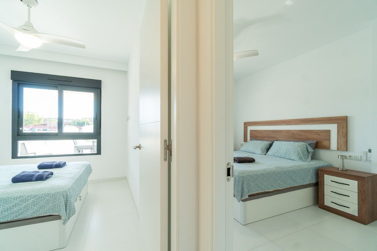 2-Bedroom Apartment in Pueblo 9, San Miguel de Salinas - Image 21