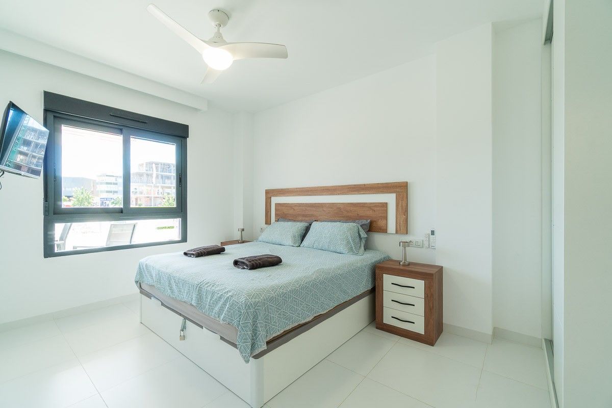 2-Bedroom Apartment in Pueblo 9, San Miguel de Salinas - Image 23
