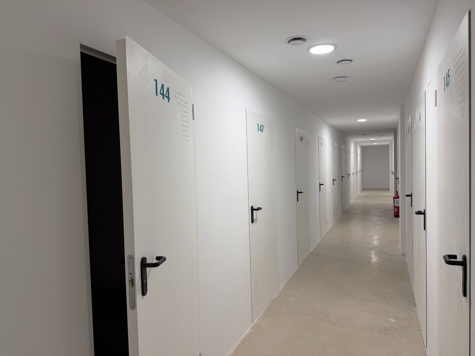 2-Bedroom Apartment in Pueblo 9, San Miguel de Salinas - Image 35
