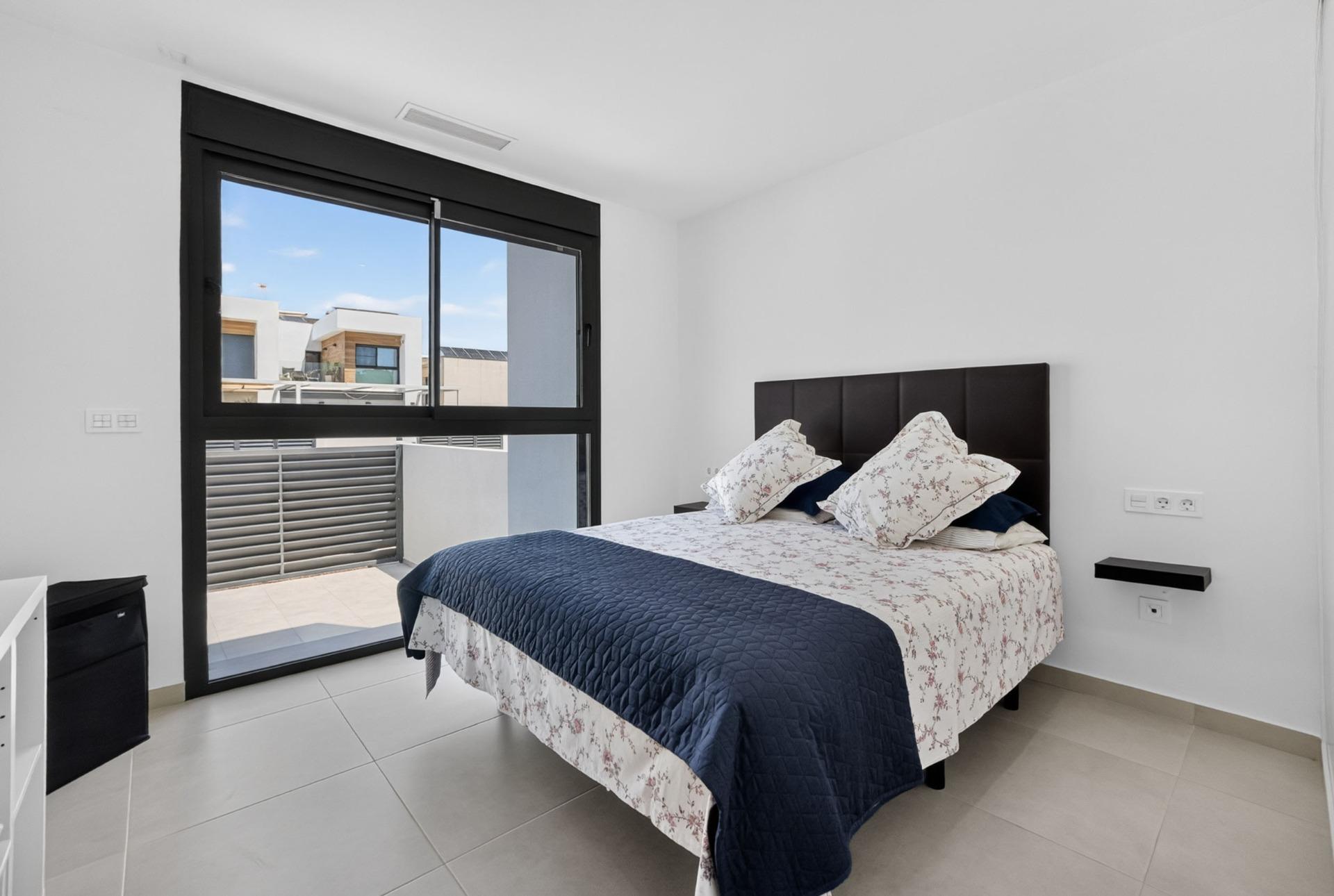 5-Bedroom Villa in Benimar, Rojales - Image 13
