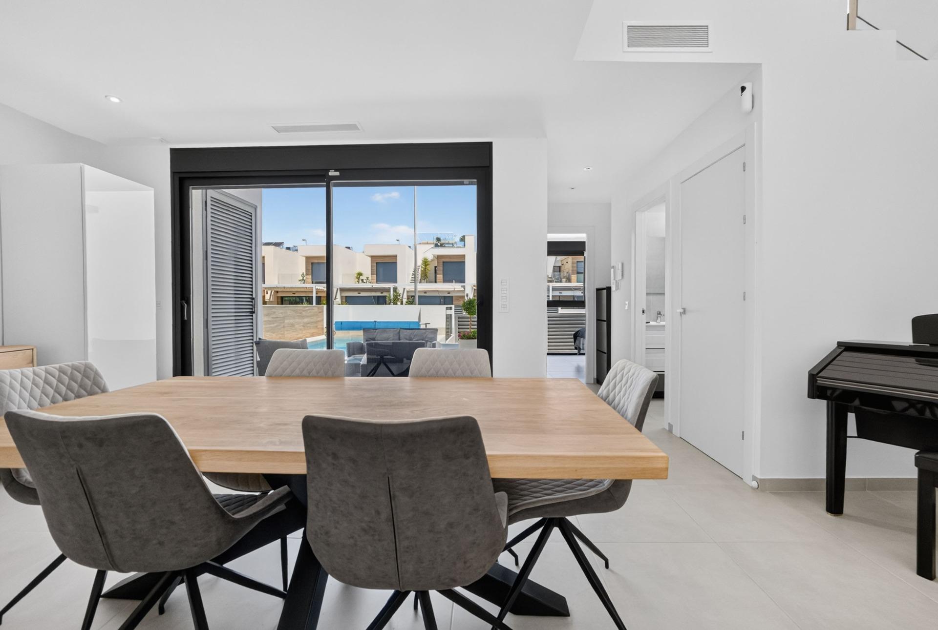 5-Bedroom Villa in Benimar, Rojales - Image 6