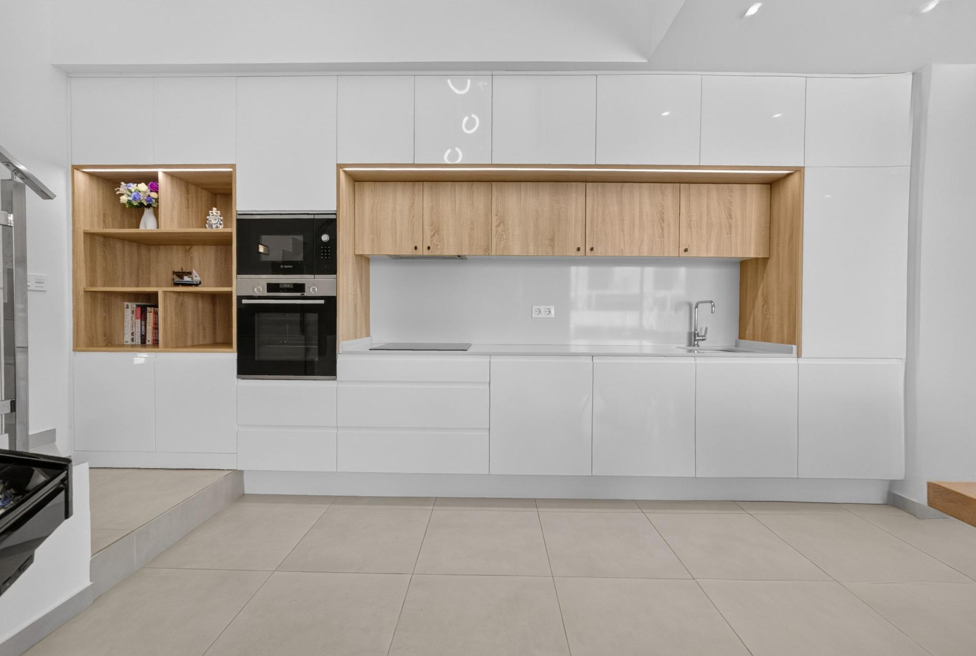 5-Bedroom Villa in Benimar, Rojales - Image 7
