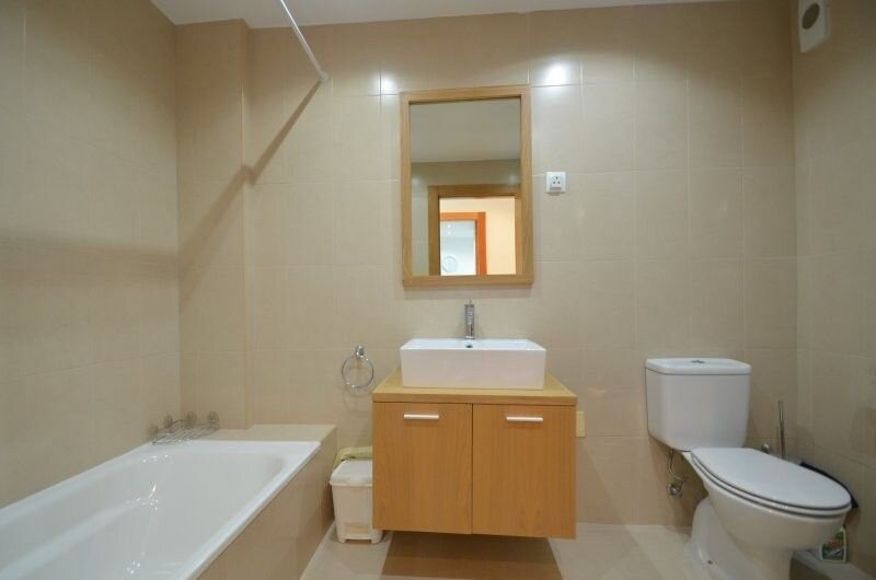 2-Bedroom Apartment in Sucina, Sucina - Image 12