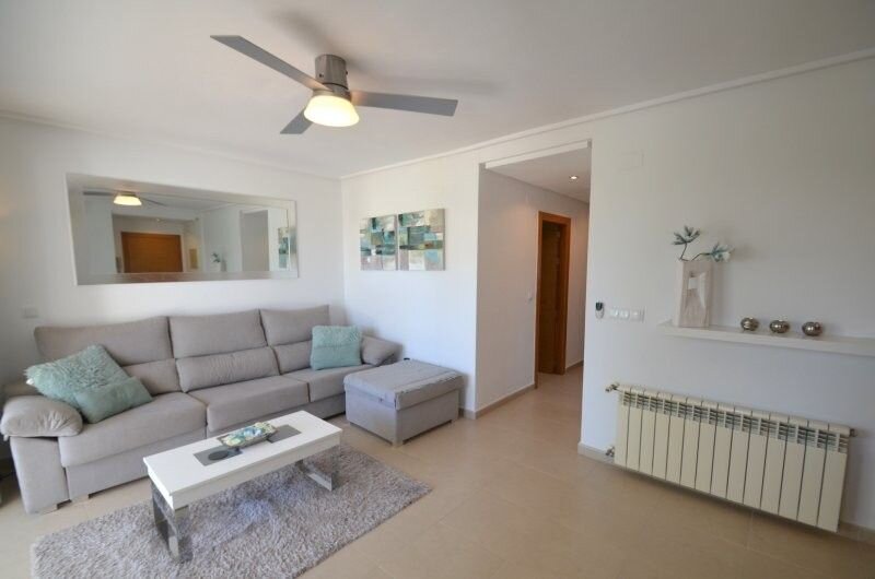 2-Bedroom Apartment in Sucina, Sucina - Image 3