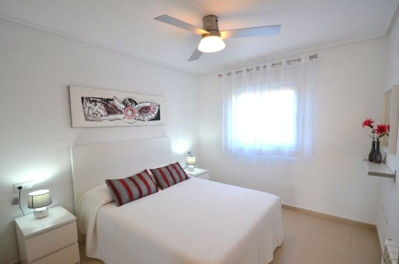 2-Bedroom Apartment in Sucina, Sucina - Image 6