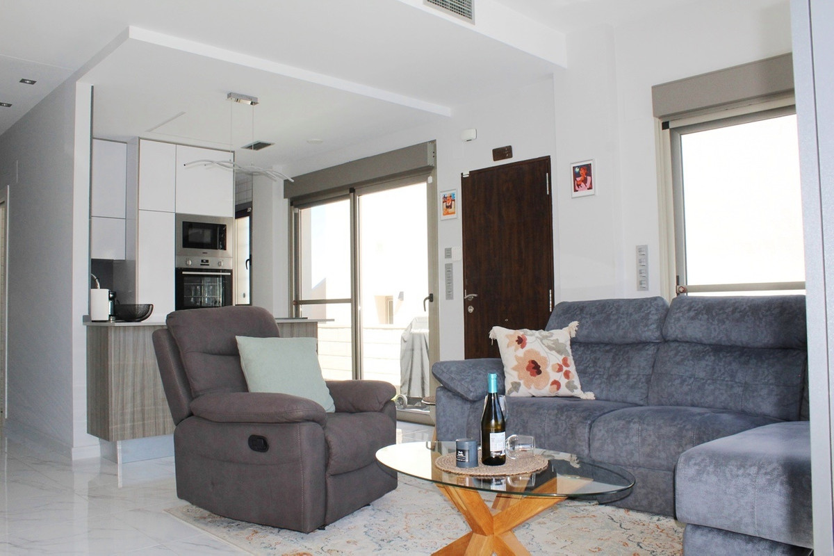 4-Bedroom Detached House in  Orihuela Costa | Sunny Casas... - Image 9