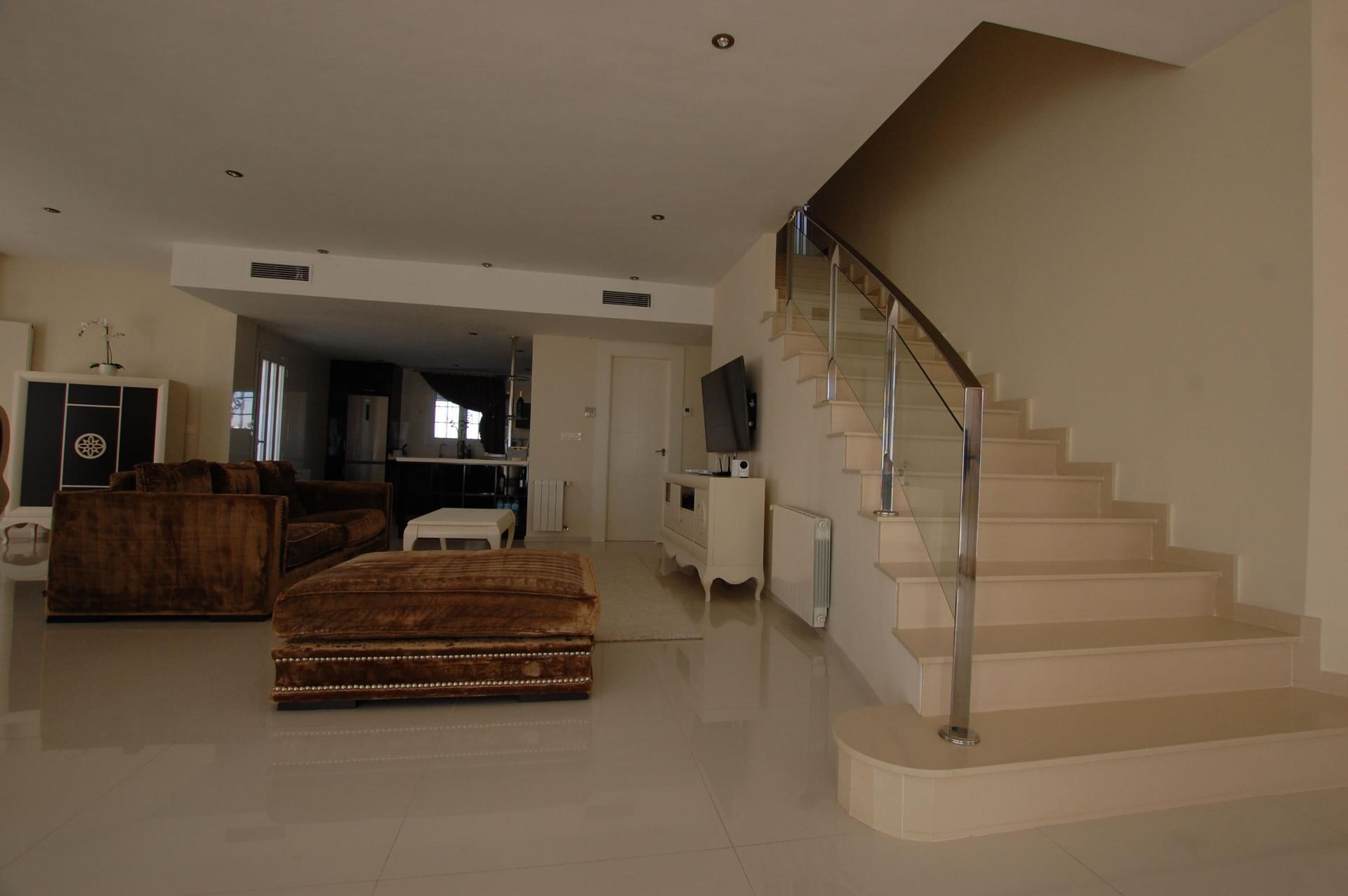 5-Bedroom Villa in Centro de la Ciudad Quesada, Rojales - Image 19
