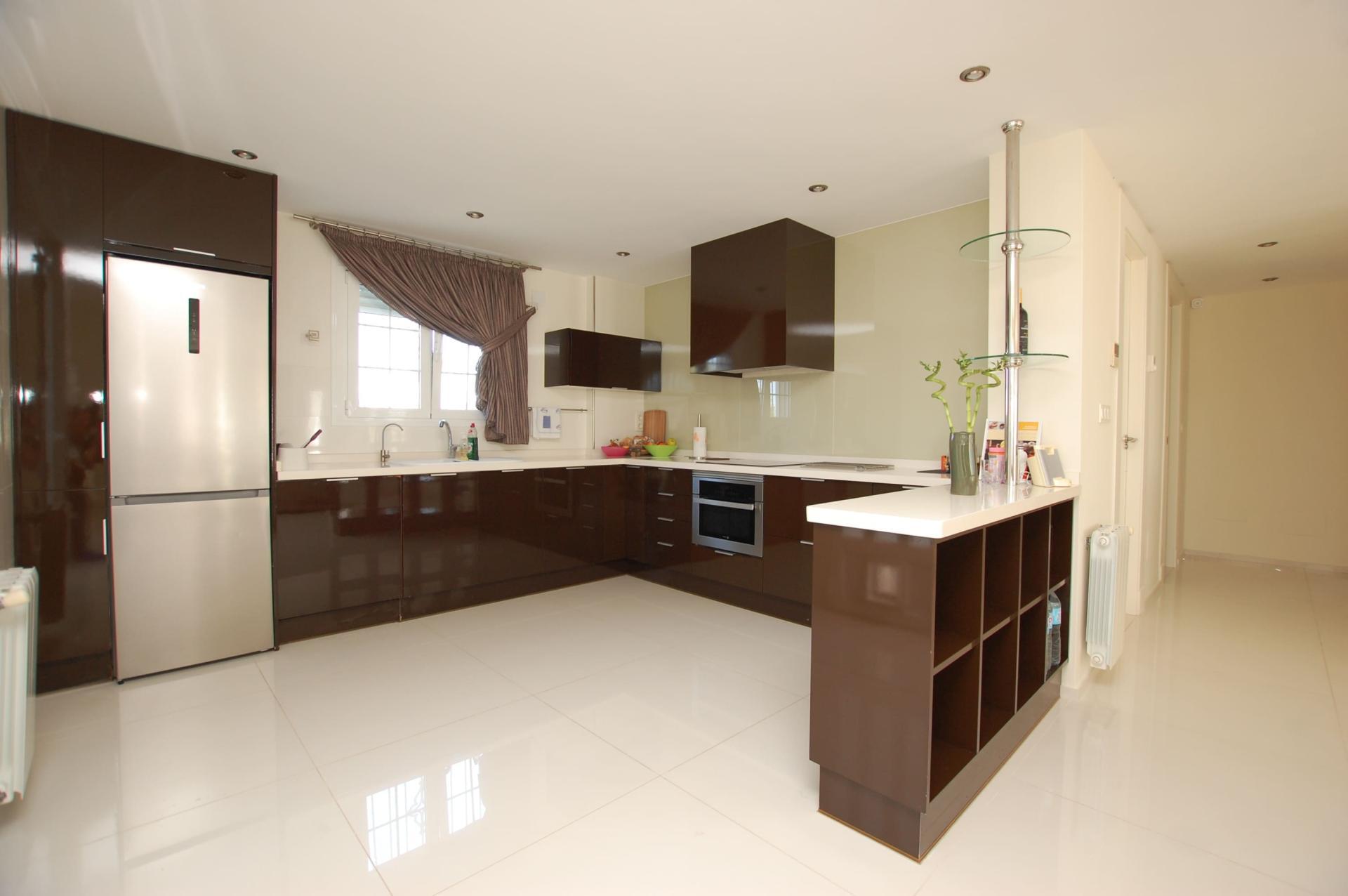 5-Bedroom Villa in Centro de la Ciudad Quesada, Rojales - Image 23