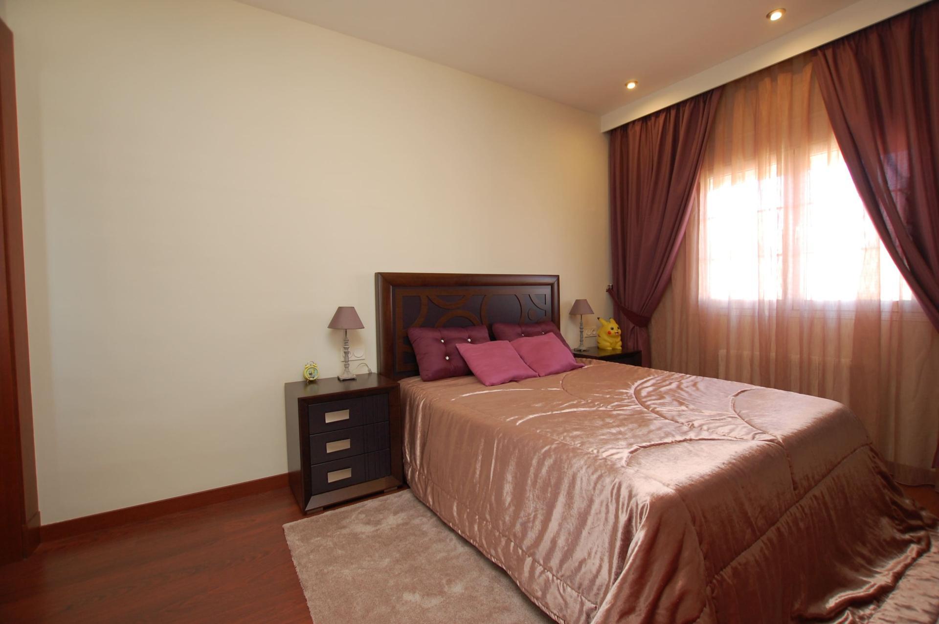 5-Bedroom Villa in Centro de la Ciudad Quesada, Rojales - Image 27