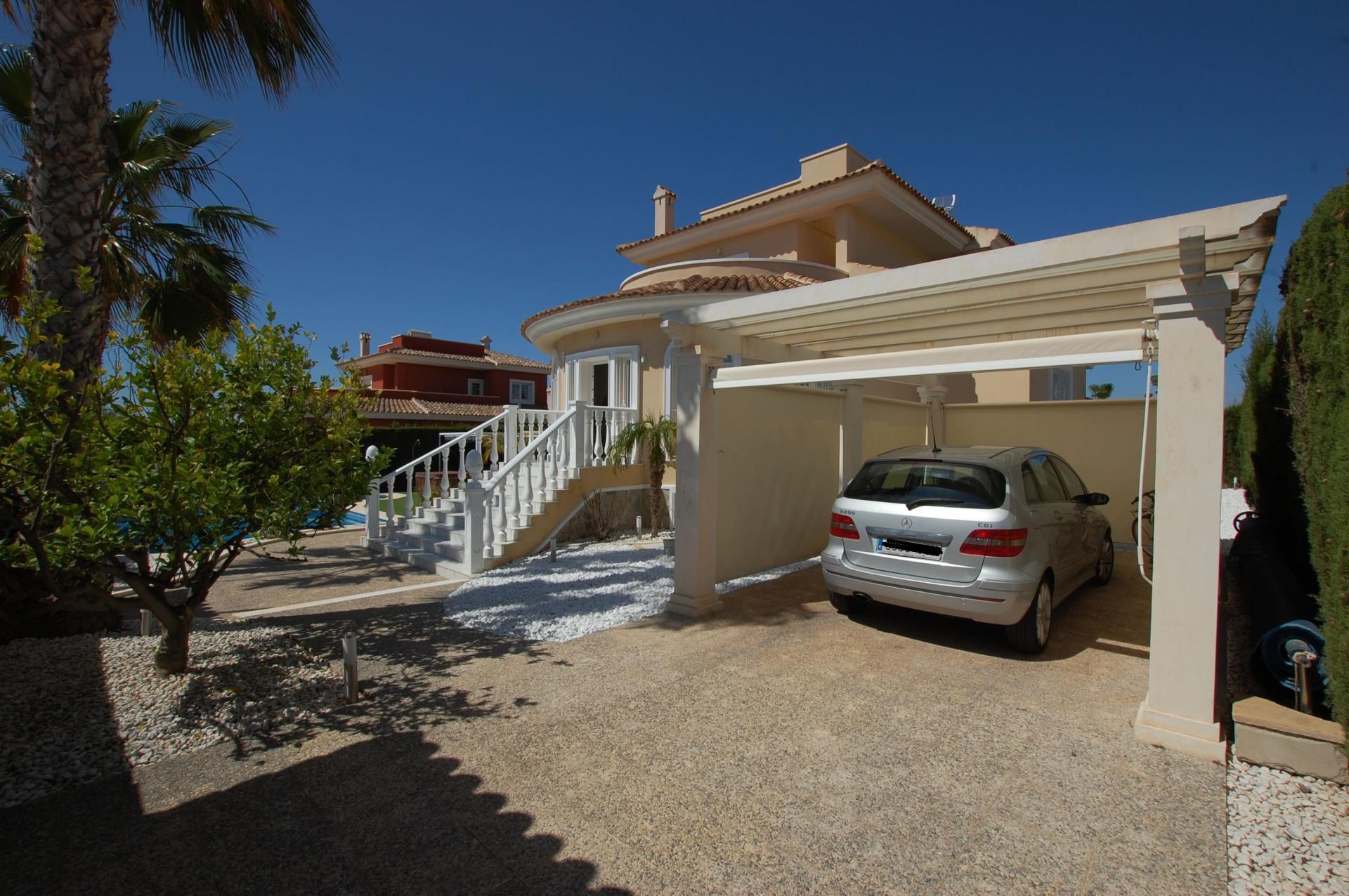 5-Bedroom Villa in Centro de la Ciudad Quesada, Rojales - Image 39