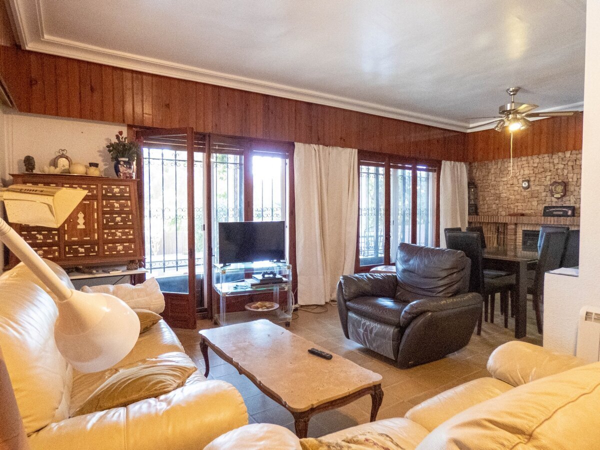 6-Bedroom Villa in Aguamarina, Orihuela Costa - Image 6