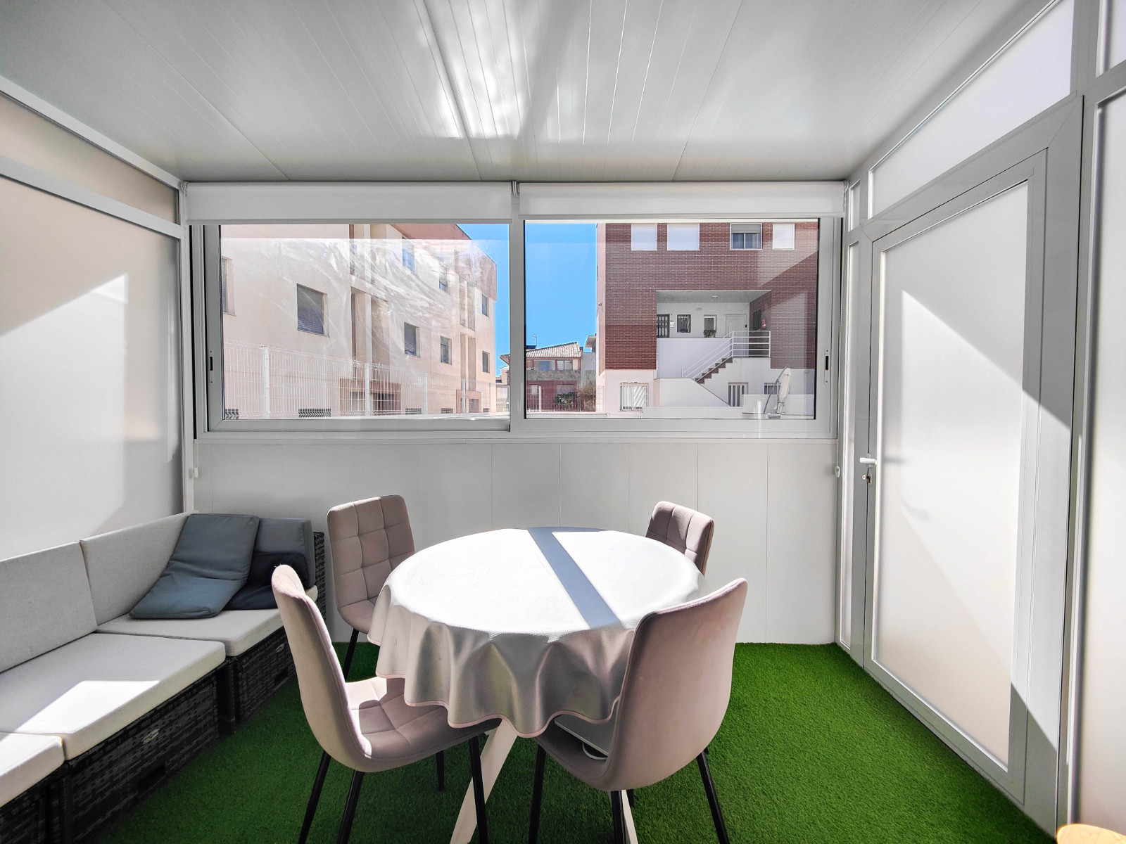 3-Bedroom Apartment in Los Secanos, Guardamar del Segura - Image 17