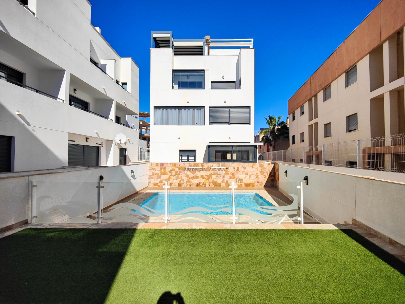 3-Bedroom Apartment in Los Secanos, Guardamar del Segura - Image 36