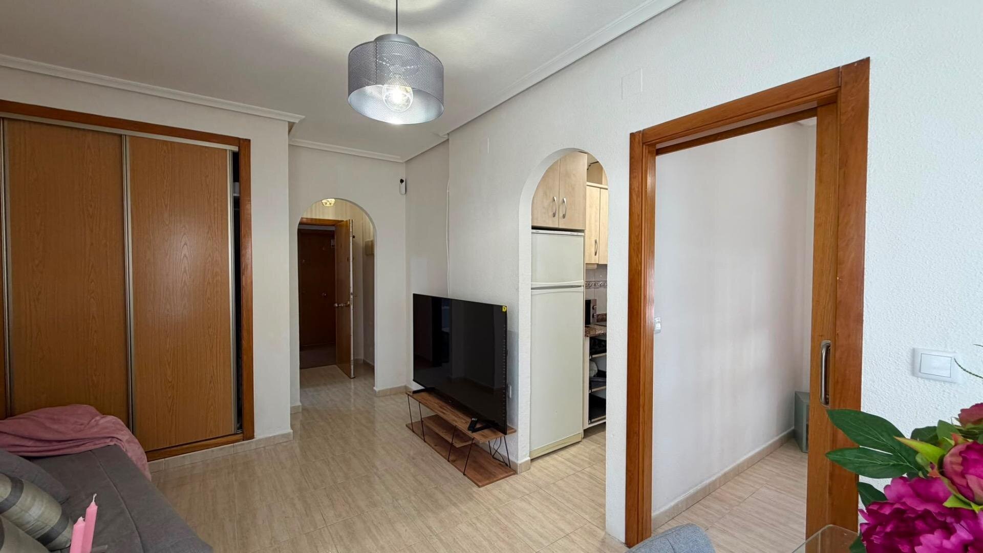1-Bedroom Apartment in Estacion de Autobuses, Torrevieja - Image 3