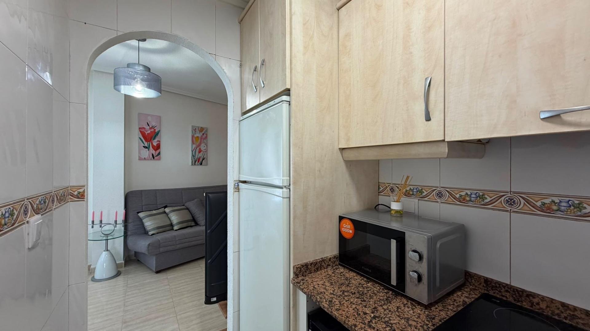 1-Bedroom Apartment in Estacion de Autobuses, Torrevieja - Image 8