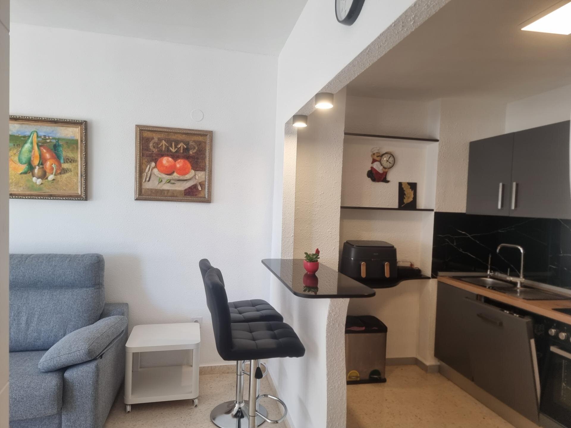 2-Bedroom Apartment in Estacion de Autobuses, Torrevieja - Image 13