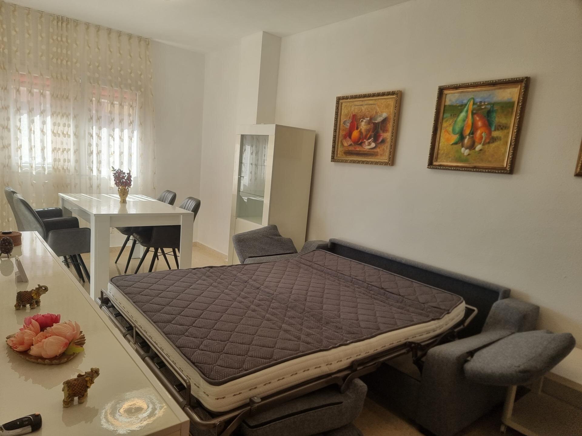 2-Bedroom Apartment in Estacion de Autobuses, Torrevieja - Image 5