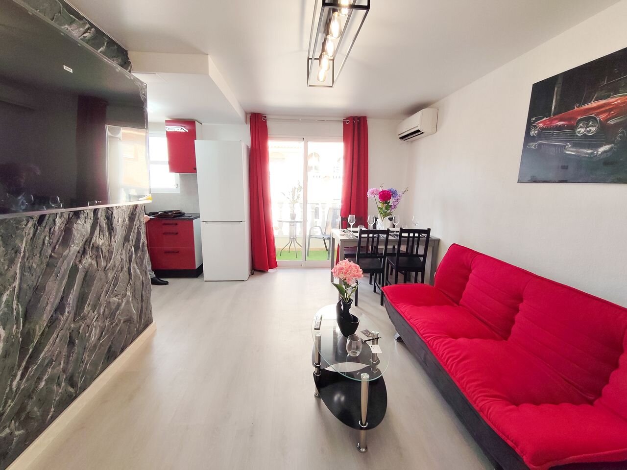 3-Bedroom Apartment in Centro, Torrevieja - Image 1
