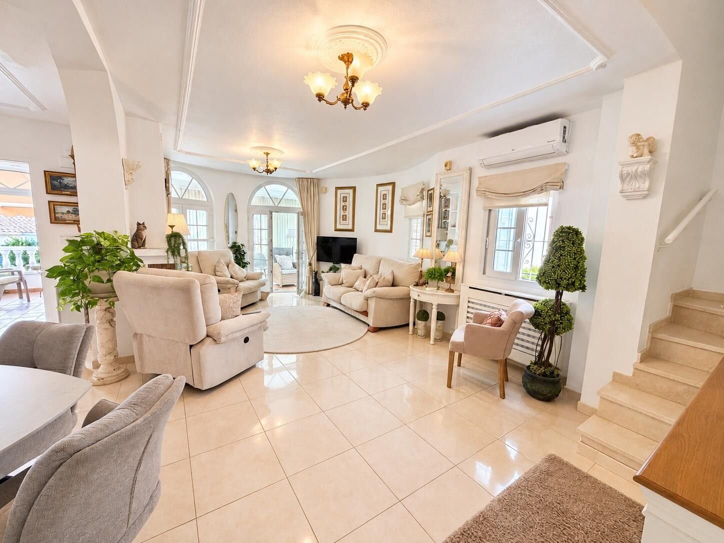 3-Bedroom Villa in Villamartín-las Filipinas, Orihuela Costa - Image 14