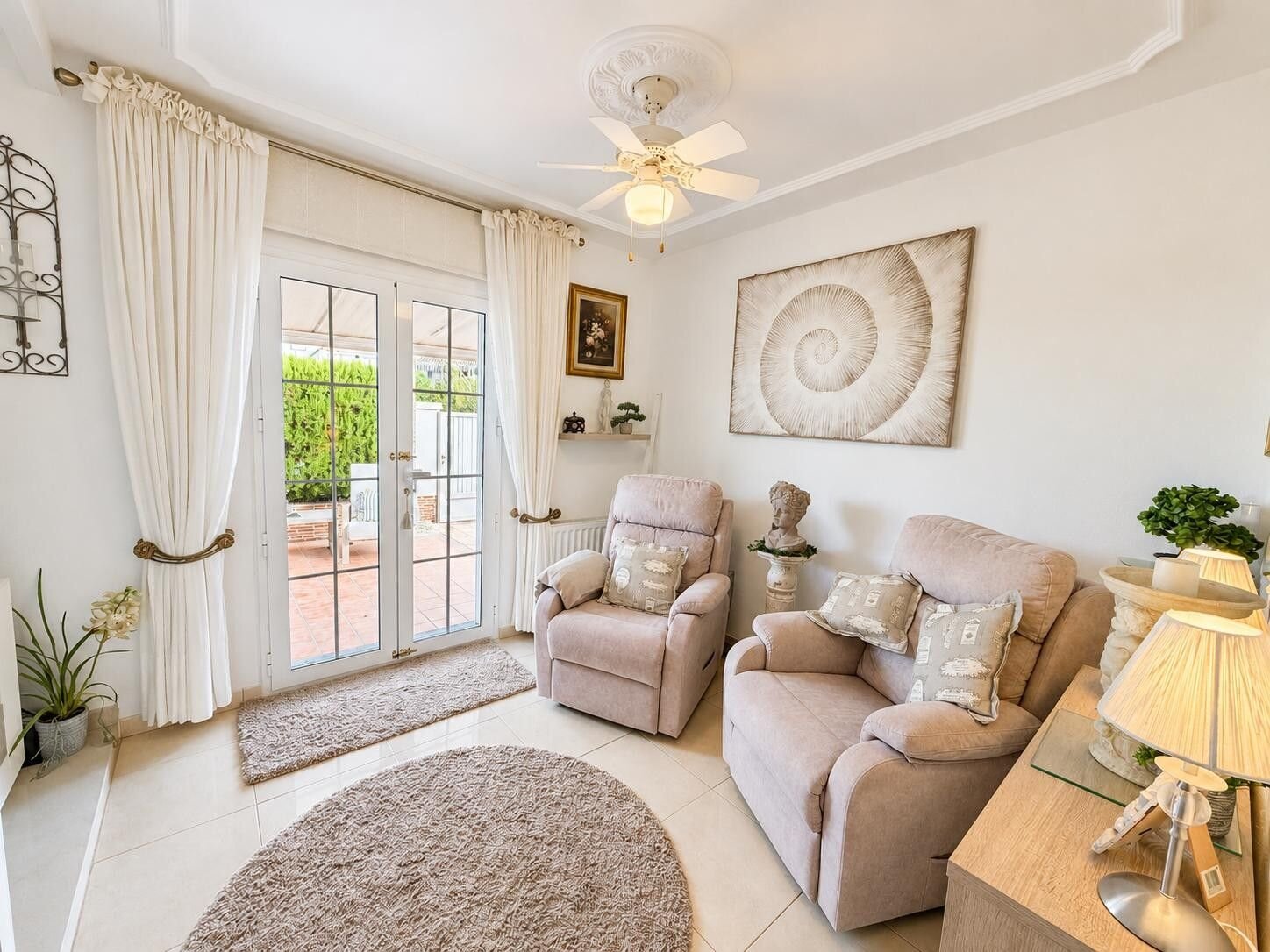 3-Bedroom Villa in Villamartín-las Filipinas, Orihuela Costa - Image 16