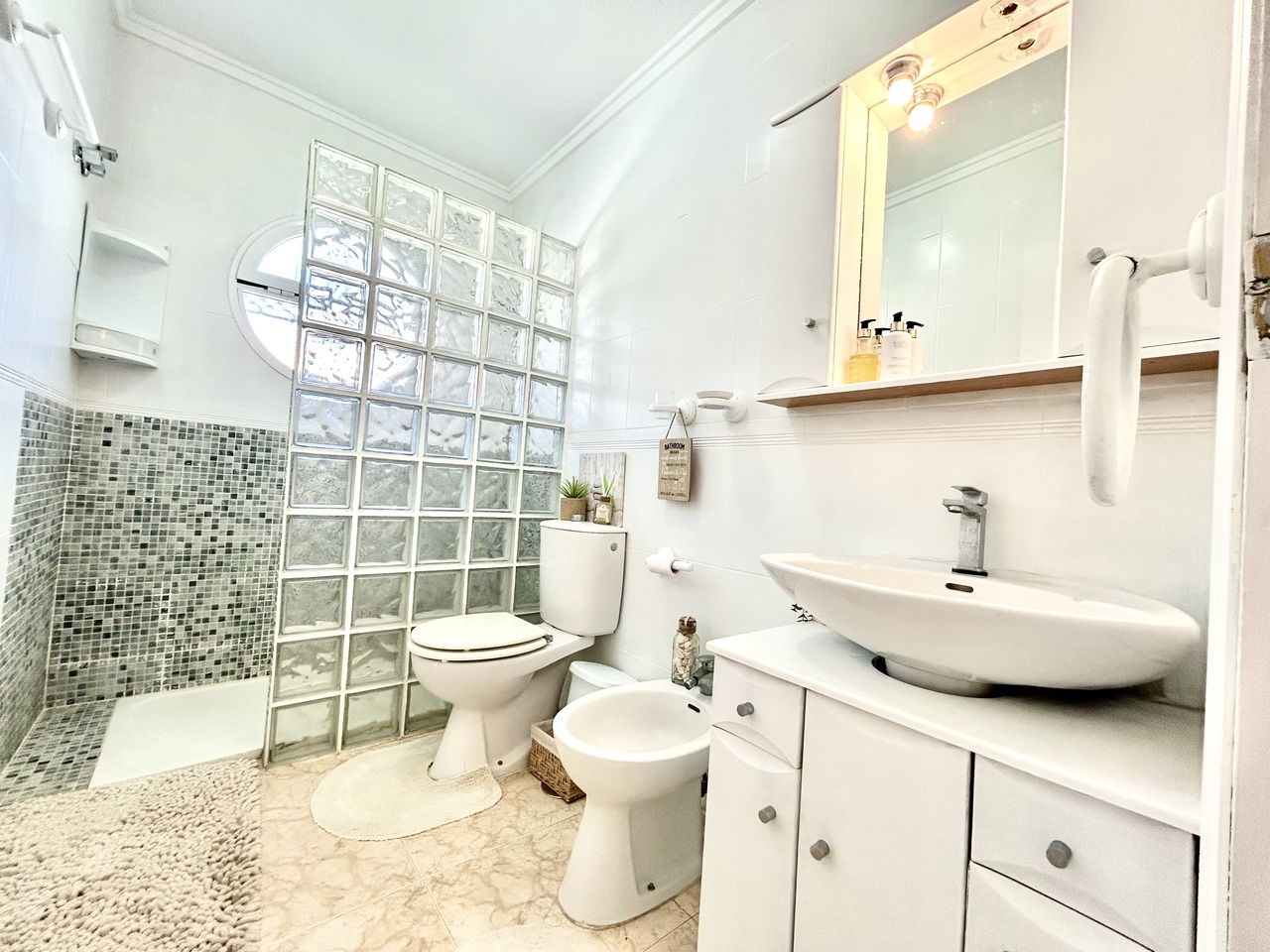 2-Bedroom House in Rocio del Mar, Orihuela Costa - Image 17