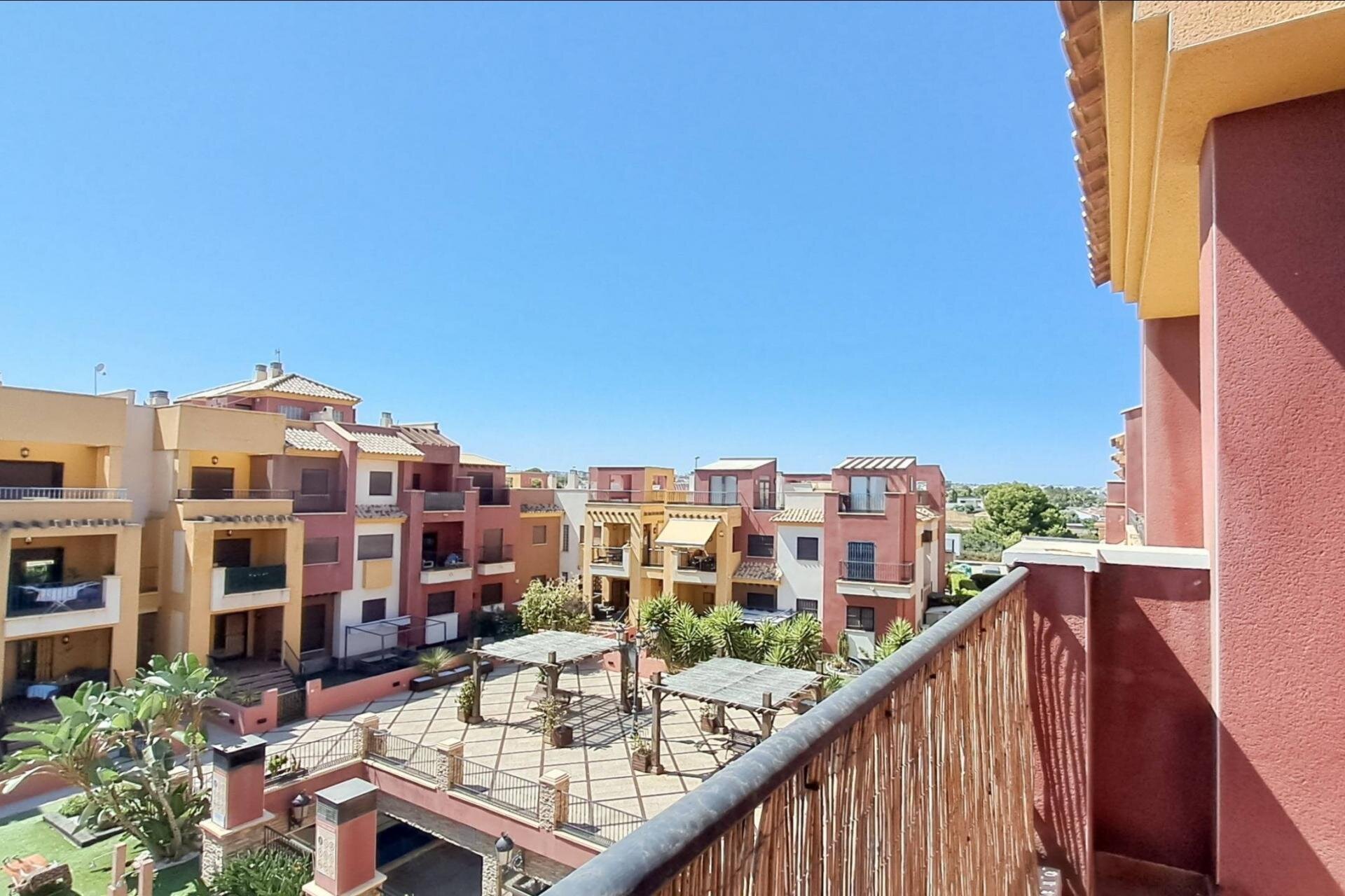 2-Bedroom Apartment in Lomas de Cabo Roig, Orihuela Costa - Image 12