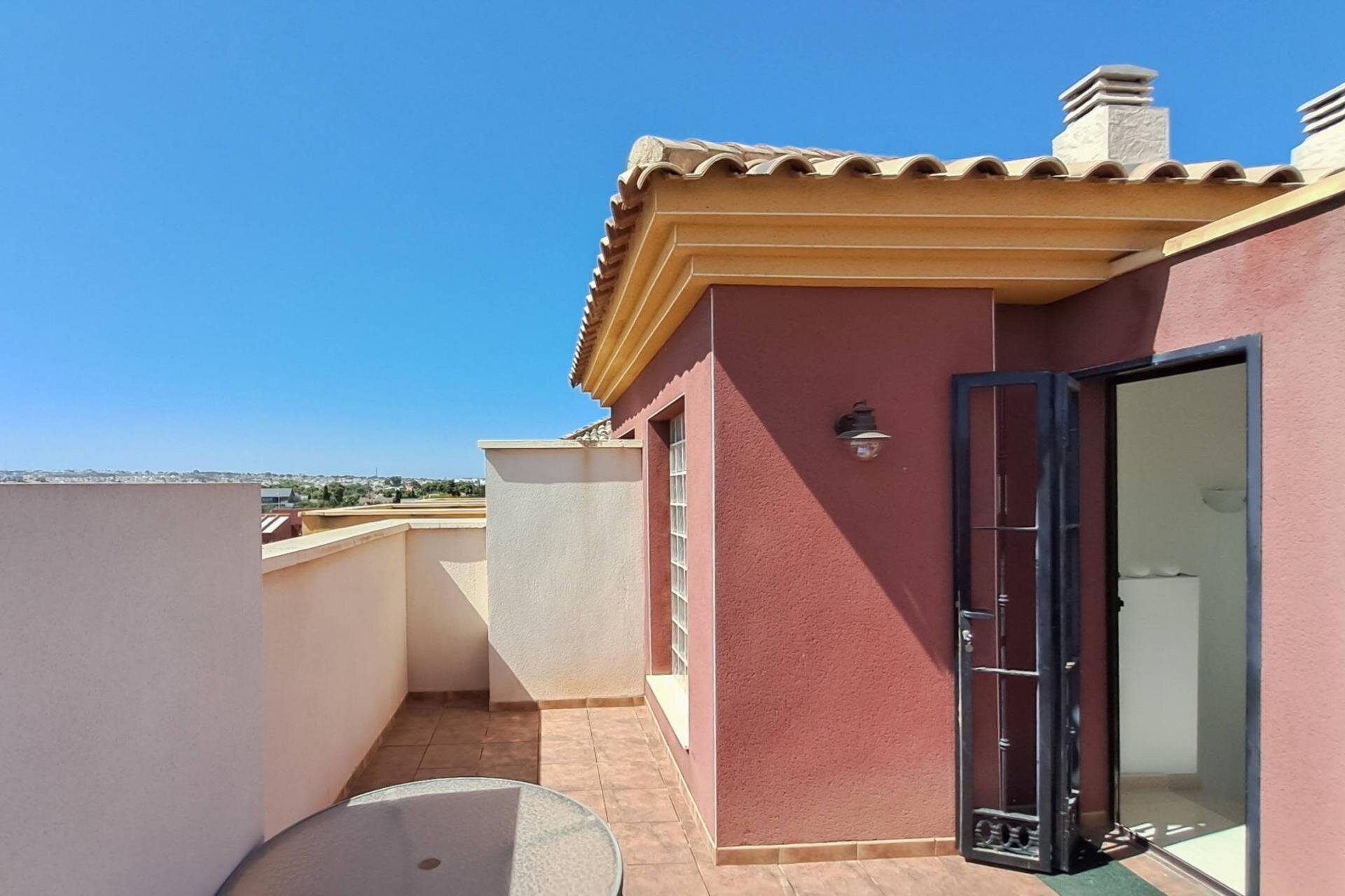 2-Bedroom Apartment in Lomas de Cabo Roig, Orihuela Costa - Image 18
