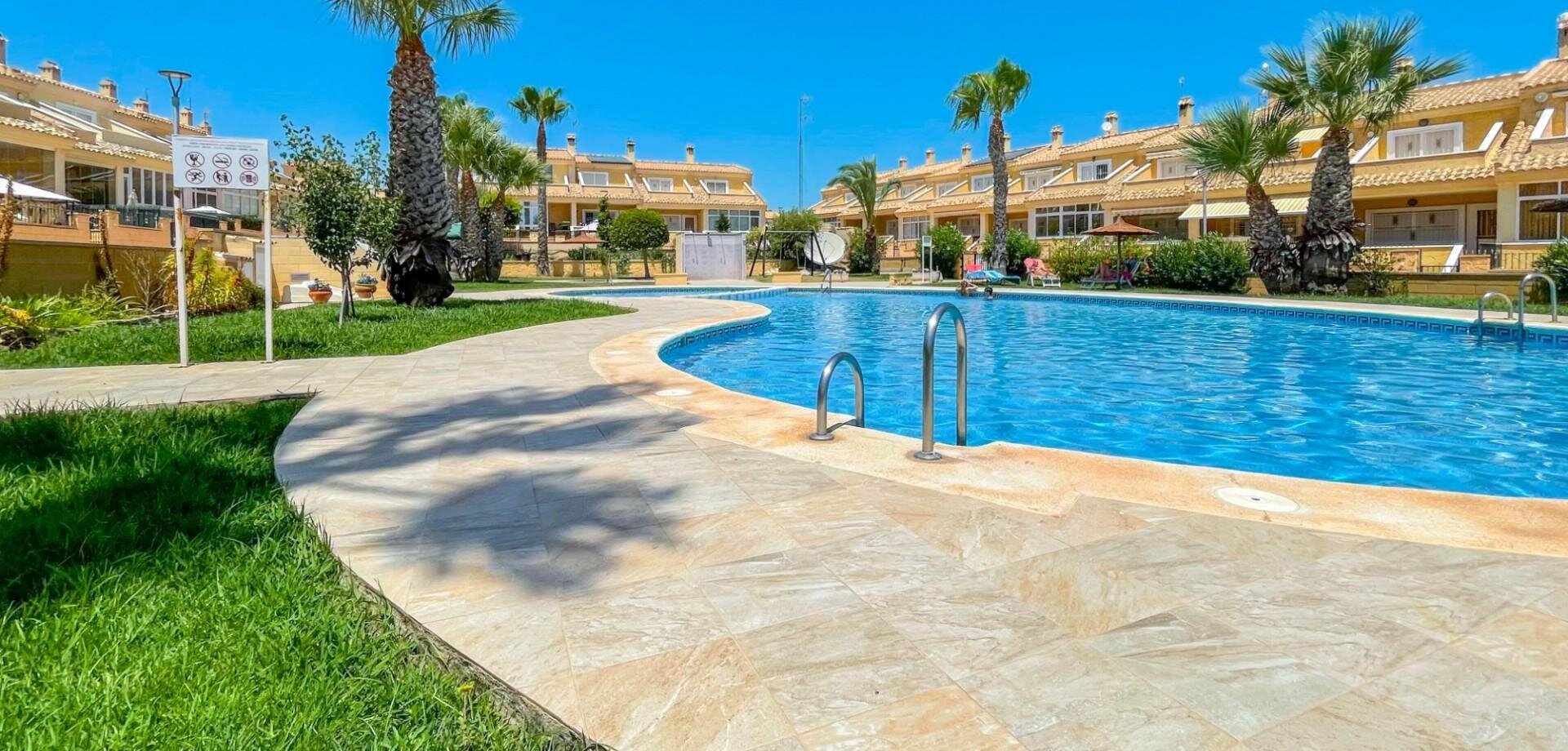 4-Bedroom House in Los Balcones - Los Altos del Edén, Torrevieja - Image 1
