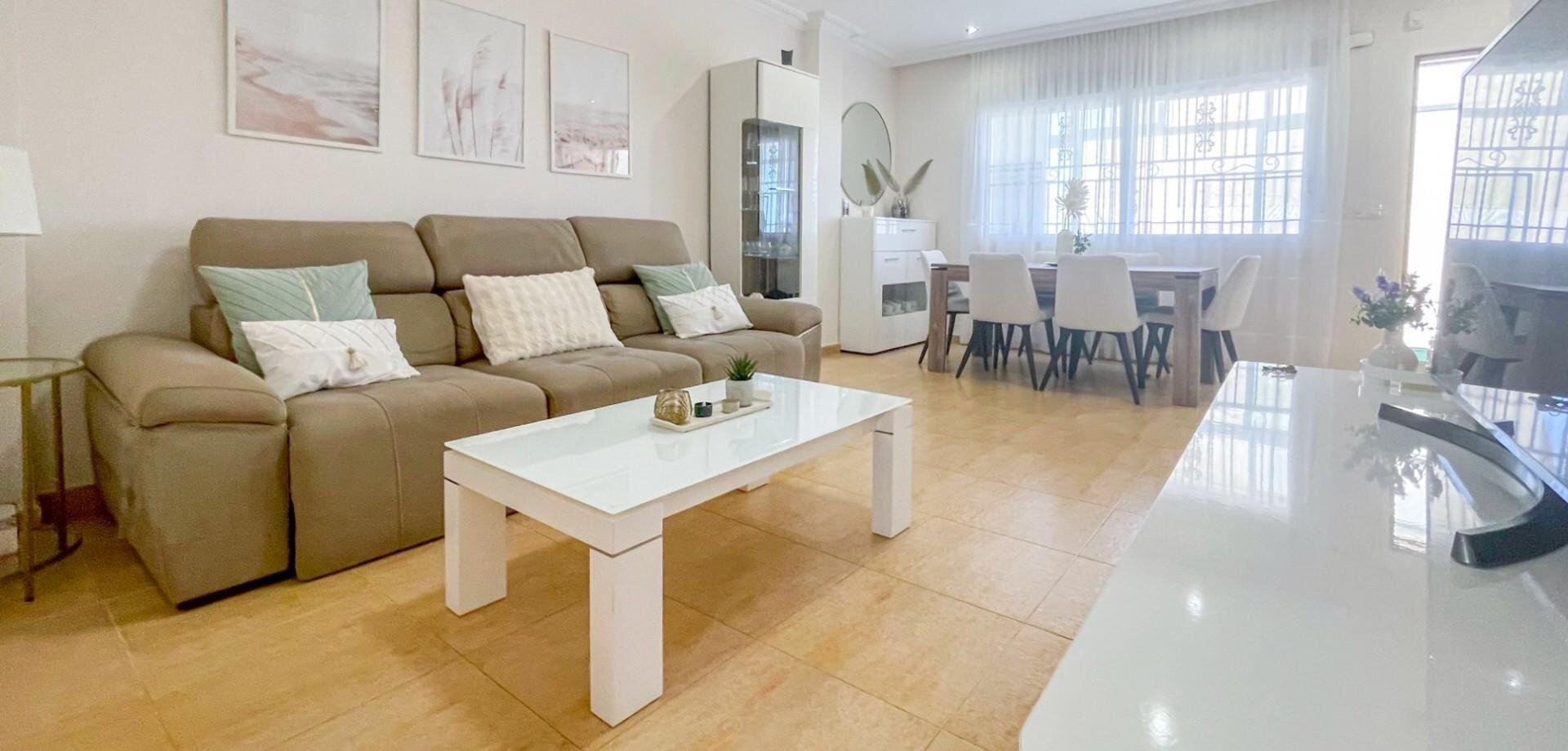 4-Bedroom House in Los Balcones - Los Altos del Edén, Torrevieja - Image 12