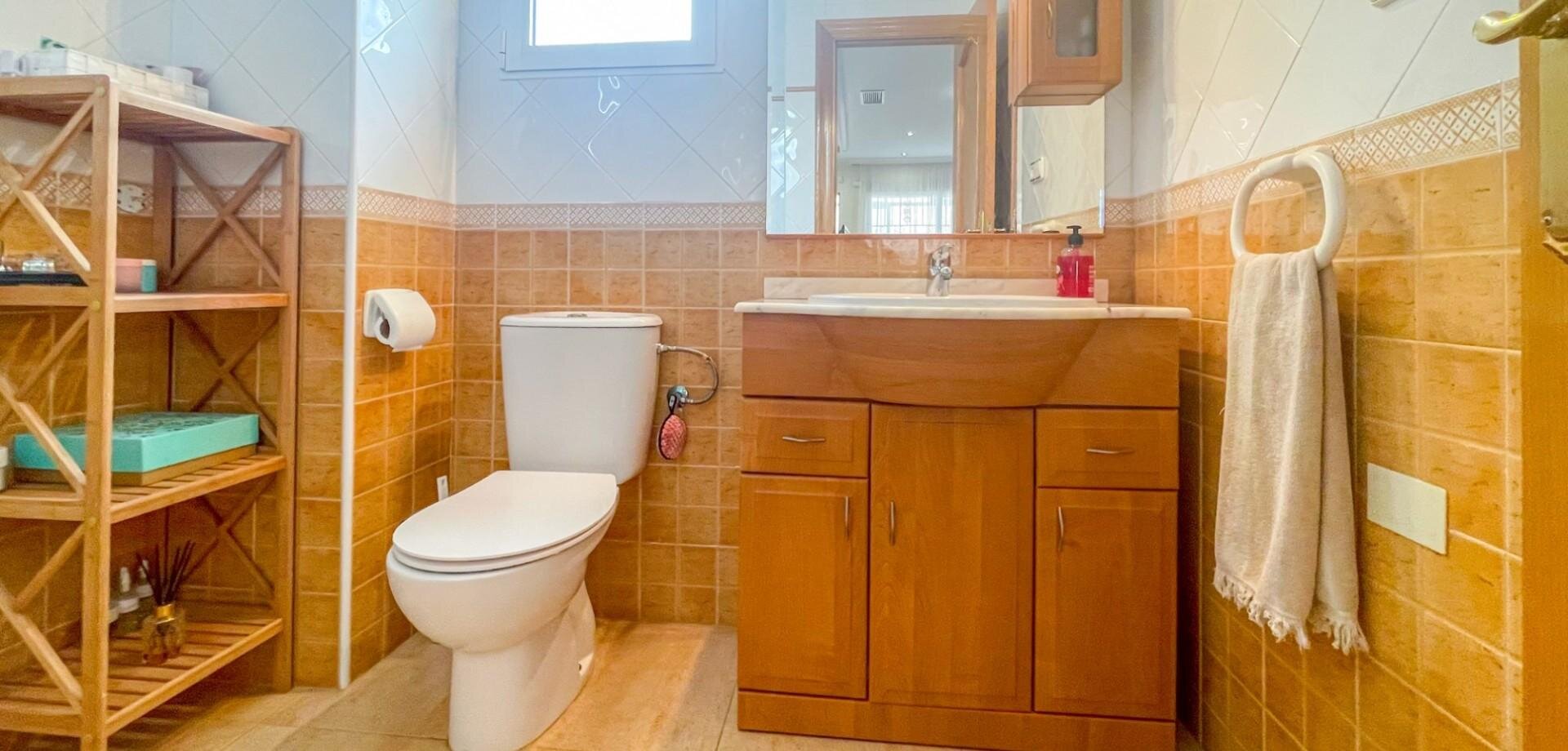 4-Bedroom House in Los Balcones - Los Altos del Edén, Torrevieja - Image 19