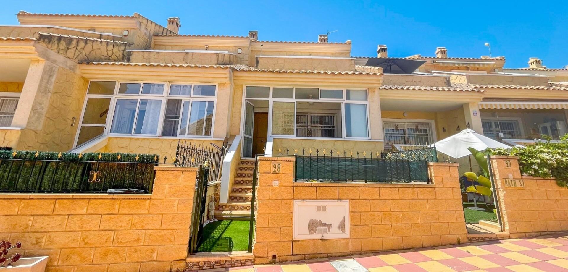 4-Bedroom House in Los Balcones - Los Altos del Edén, Torrevieja - Image 42